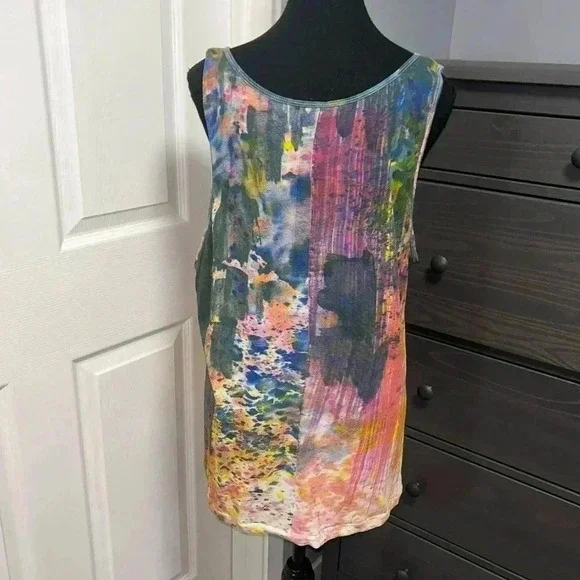 One Teaspoon Tank - Picture 2 of 5